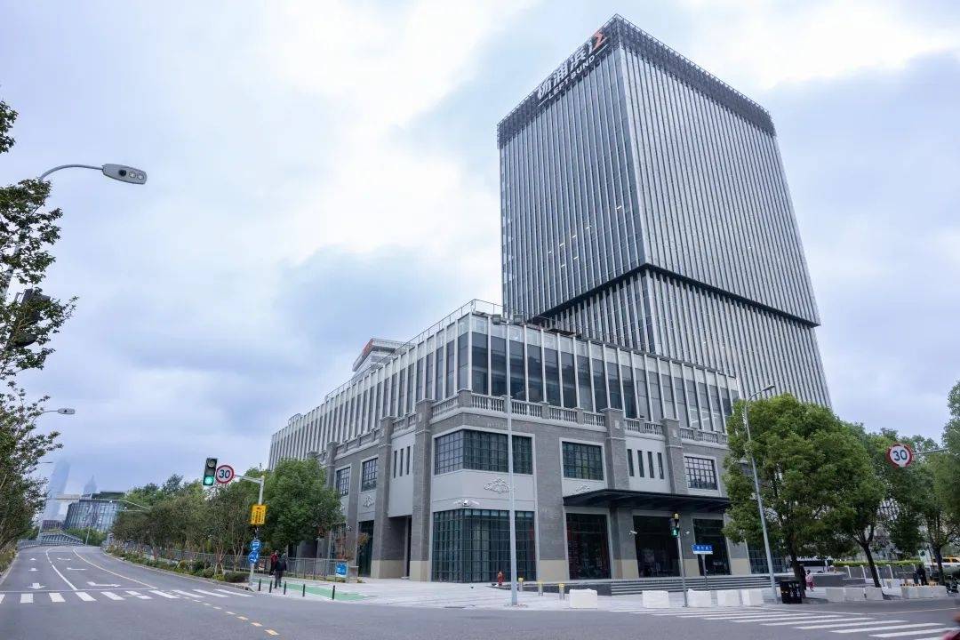 上海人民城市实践展示馆外观